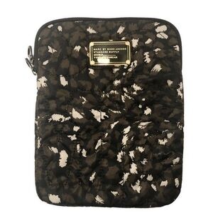 Marc by Marc jacobs tablet case
